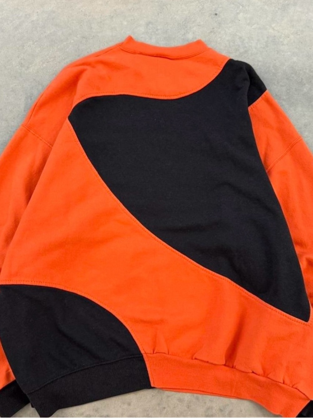 Nike Crewneck Colorblock Sweatshirt - Orange & Black - Picture 4 of 5